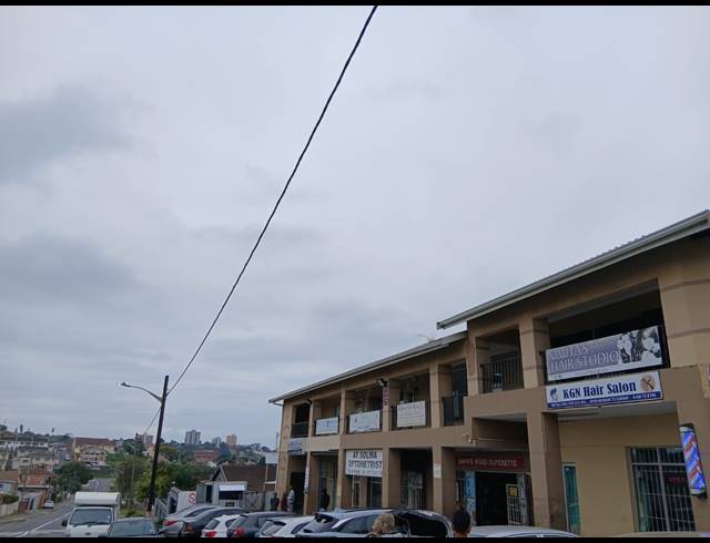 800M² BUILDING FOR SALE IN SPARKS ESTATE